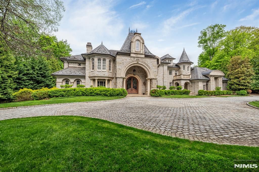 7 Buckingham Drive, Alpine, NJ 07620