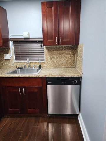 681 S Hollybrook Dr 110, Pembroke Pines, FL 33025