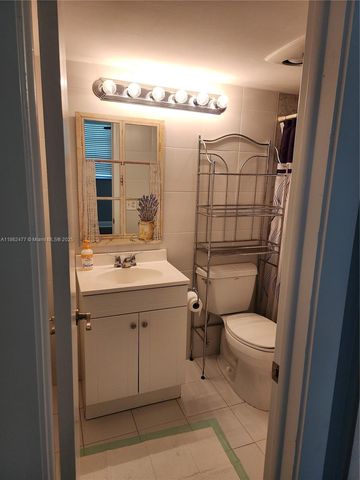 681 S Hollybrook Dr 110, Pembroke Pines, FL 33025