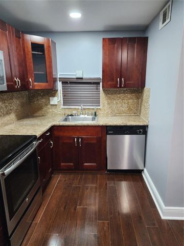 681 S Hollybrook Dr 110, Pembroke Pines, FL 33025