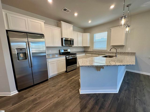 513 Poinsett Bridge Way, Greenville, SC 29607