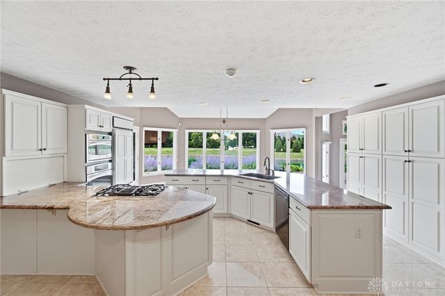 5417 Spice Bush, Centerville, OH 45429