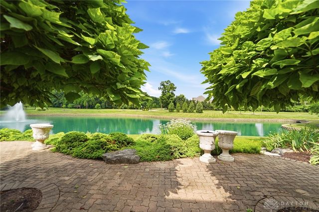 5417 Spice Bush, Centerville, OH 45429