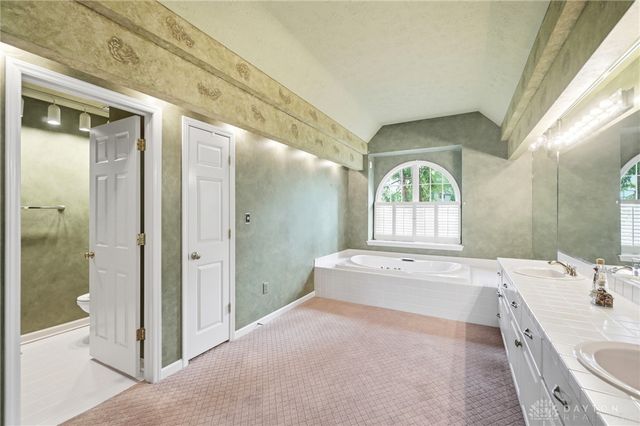 5417 Spice Bush, Centerville, OH 45429