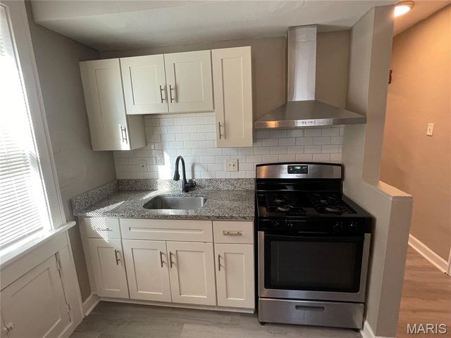 3720 Winnebago Street, St Louis, MO 63116