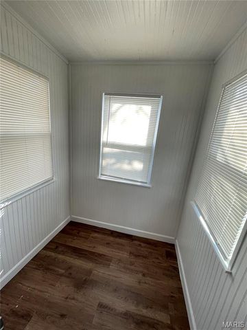 3720 Winnebago Street, St Louis, MO 63116