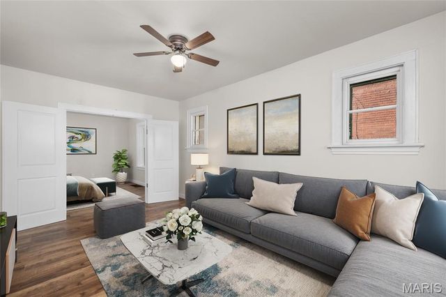 3720 Winnebago Street, St Louis, MO 63116