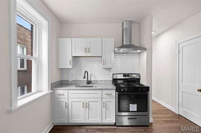 3720 Winnebago Street, St Louis, MO 63116