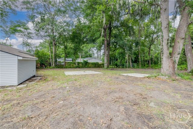 504 E Montgomery Cross Road, Savannah, GA 31406