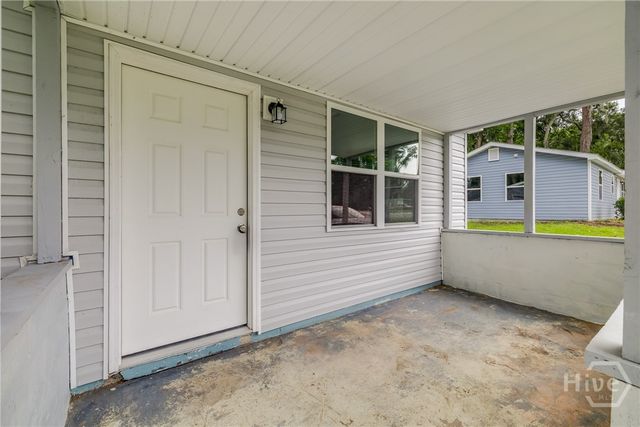 504 E Montgomery Cross Road, Savannah, GA 31406