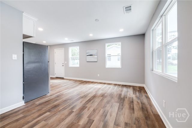 504 E Montgomery Cross Road, Savannah, GA 31406