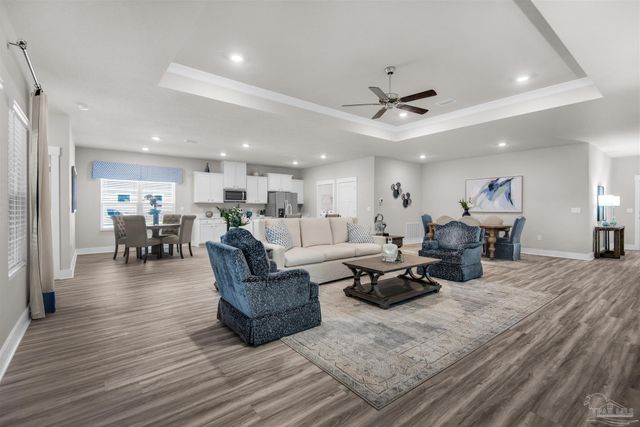 3420 Crossvine Rd, Cantonment, FL 32533