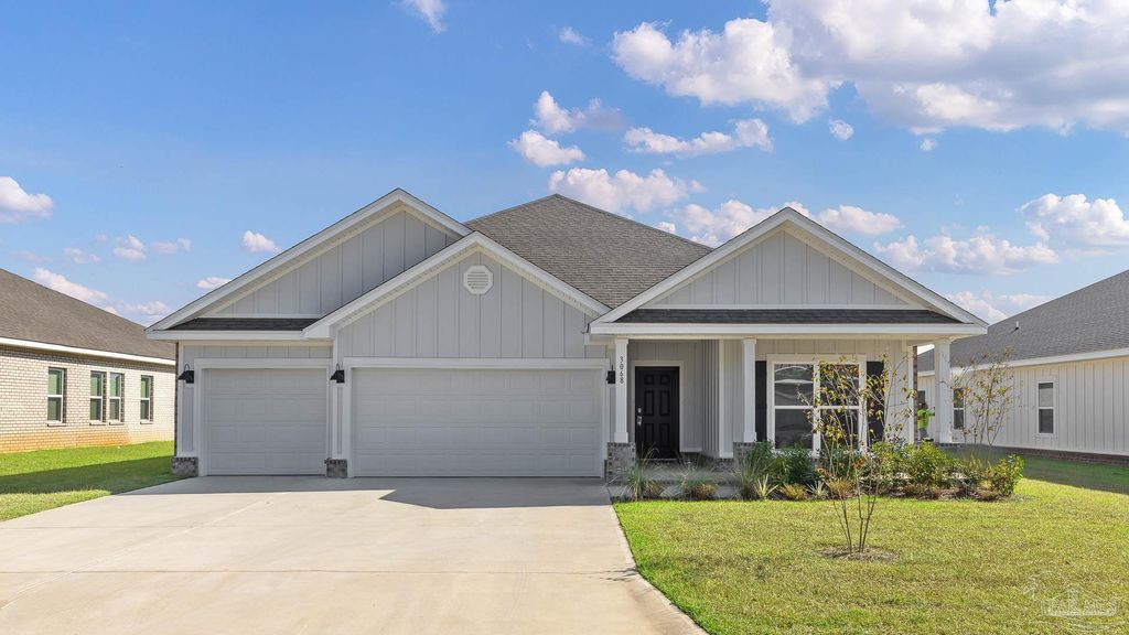 3420 Crossvine Rd, Cantonment, FL 32533
