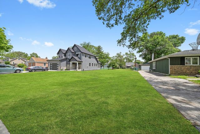 341 OAK Avenue, Wood Dale, IL 60191