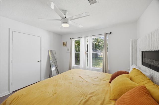 1715 Brewster Street, Houston, TX 77020