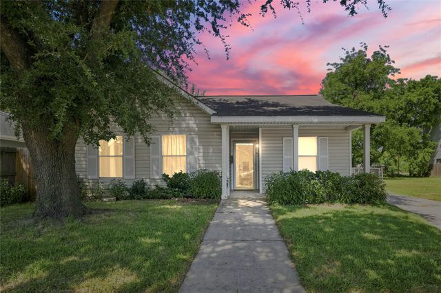 1715 Brewster Street, Houston, TX 77020
