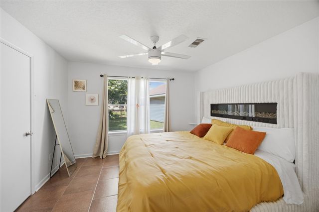 1715 Brewster Street, Houston, TX 77020