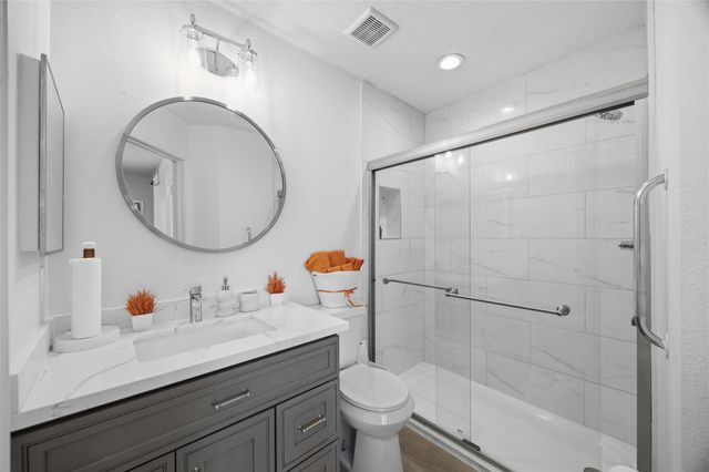 1715 Brewster Street, Houston, TX 77020