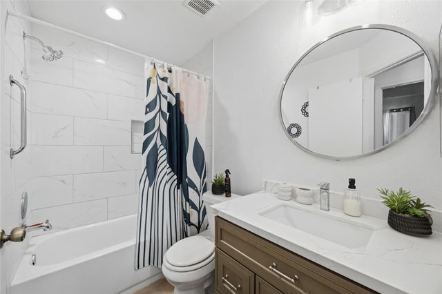1715 Brewster Street, Houston, TX 77020