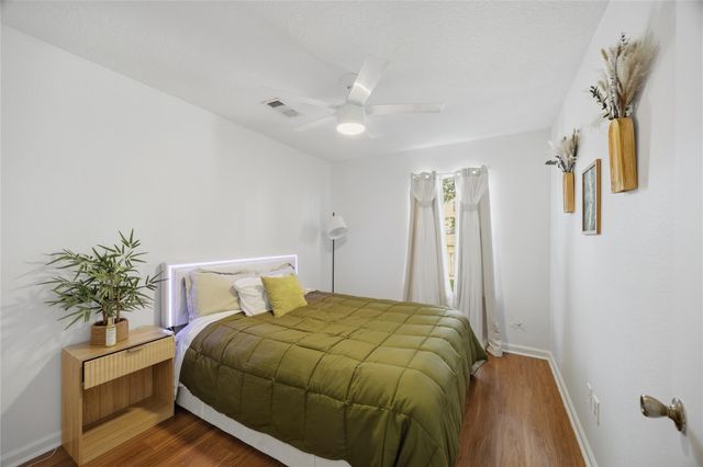 1715 Brewster Street, Houston, TX 77020