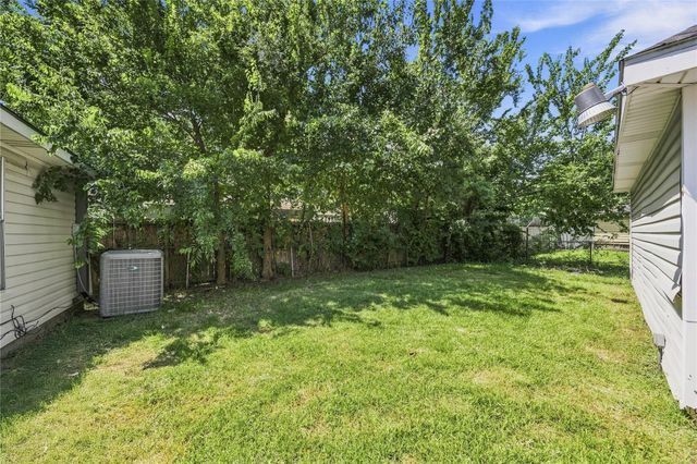 1715 Brewster Street, Houston, TX 77020