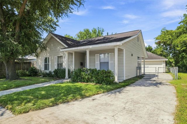 1715 Brewster Street, Houston, TX 77020