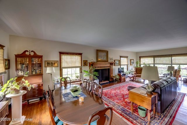 2305 Reuben Smith Rd, Loretto, KY 40037