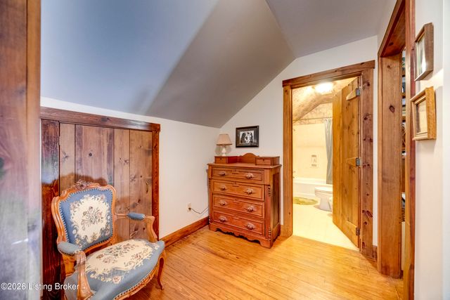 2305 Reuben Smith Rd, Loretto, KY 40037