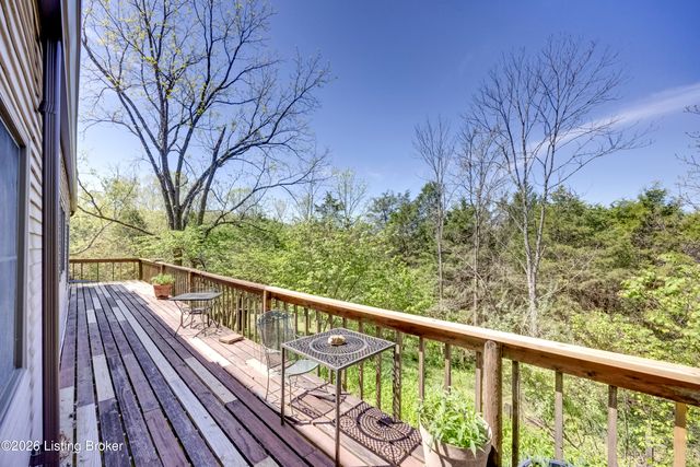 2305 Reuben Smith Rd, Loretto, KY 40037