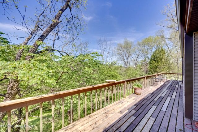 2305 Reuben Smith Rd, Loretto, KY 40037
