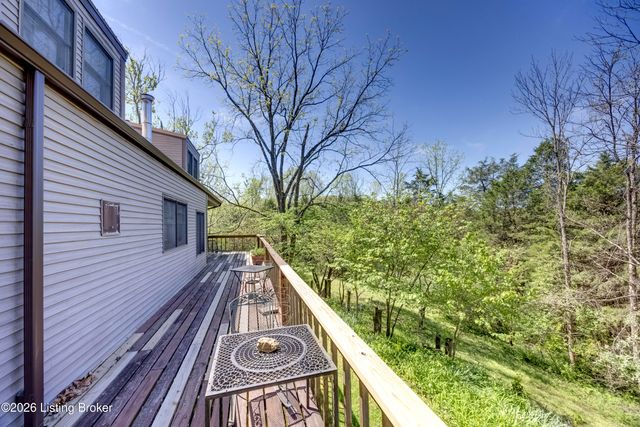 2305 Reuben Smith Rd, Loretto, KY 40037