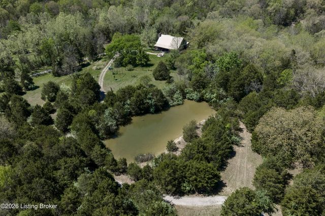 2305 Reuben Smith Rd, Loretto, KY 40037