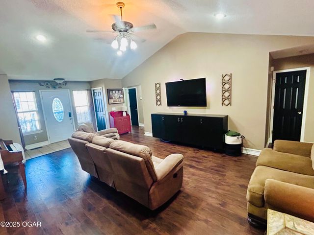 3001 S Michigan Avenue, Joplin, MO 64804