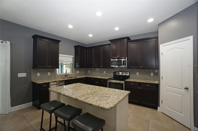 7303 S SHAMROCK ROAD, Tampa, FL 33616