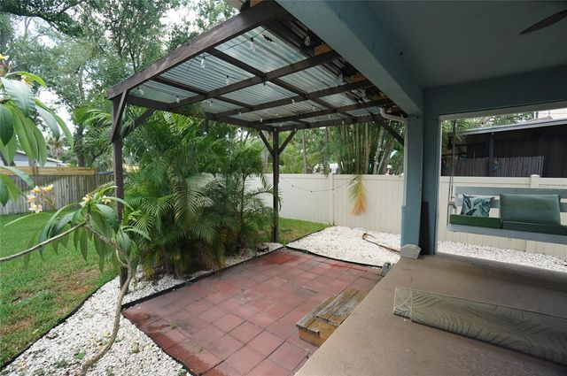 7303 S SHAMROCK ROAD, Tampa, FL 33616