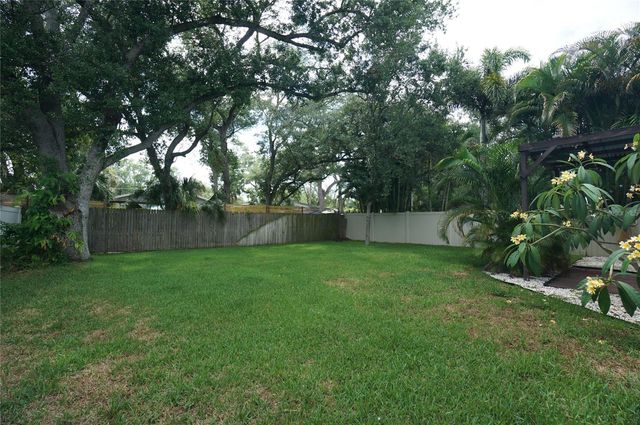 7303 S SHAMROCK ROAD, Tampa, FL 33616