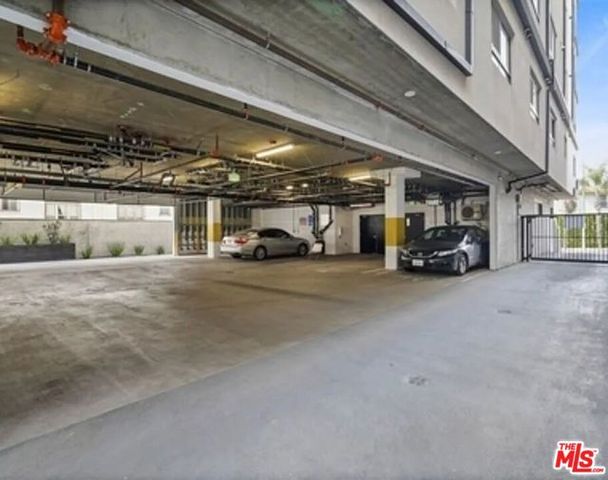 846 S Mariposa Avenue 403, Los Angeles, CA 90005