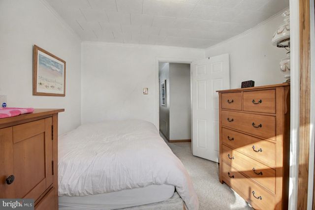 169 W WESTON PL, Shenandoah, PA 17976