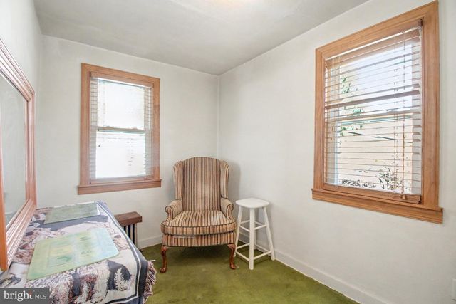 169 W WESTON PL, Shenandoah, PA 17976