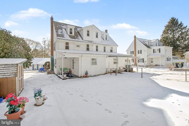 169 W WESTON PL, Shenandoah, PA 17976