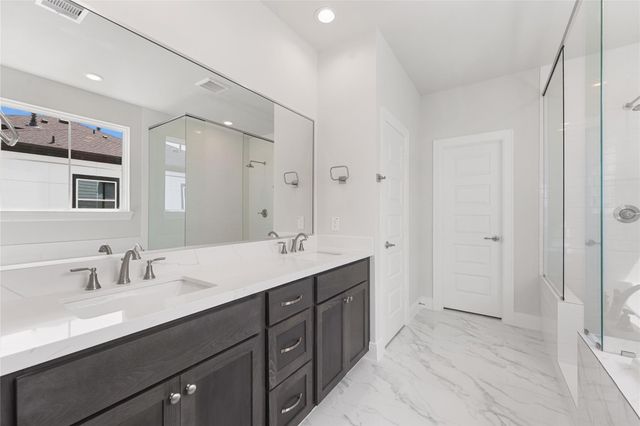 2706 Grand Fountains Drive C, Houston, TX 77054