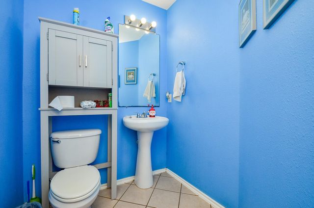 6039 Lark Haven Lane, Houston, TX 77085