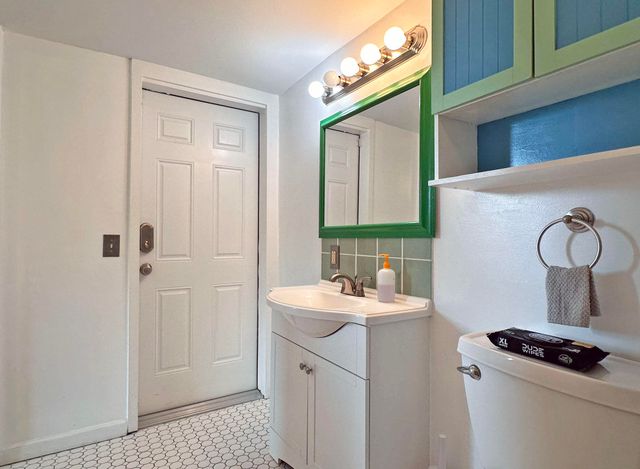 525 NE 27th Street, Wilton Manors, FL 33334