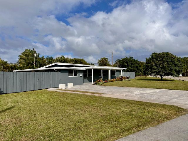 525 NE 27th Street, Wilton Manors, FL 33334
