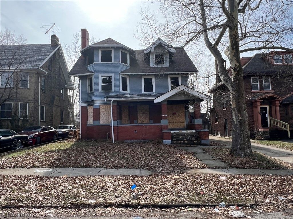1822 Farmington Road, Cleveland, OH 44112