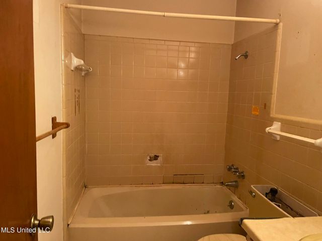 801 Shirley Drive, Gulfport, MS 39503