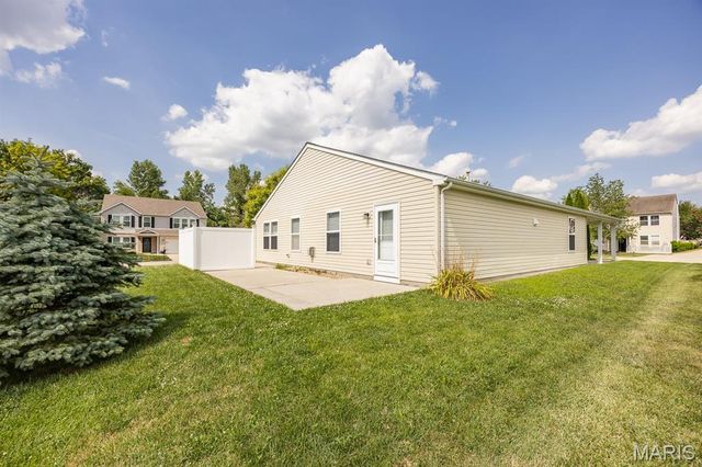 641 Fallen Timber Lane, Mascoutah, IL 62258