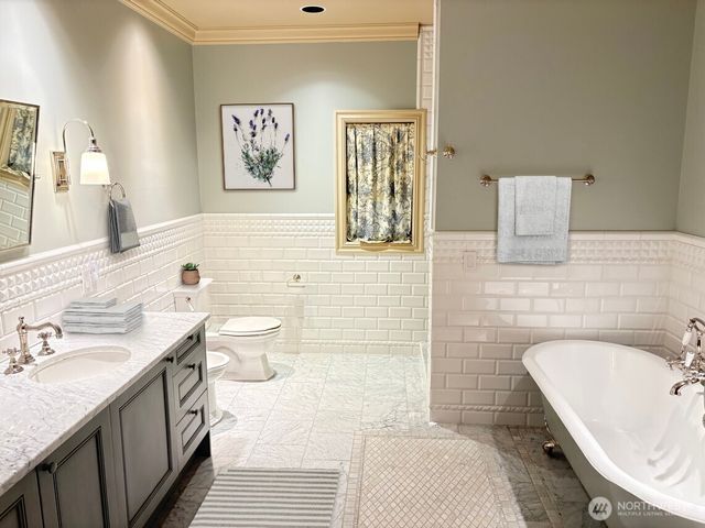 3307 NE 7th Street, Renton, WA 98056