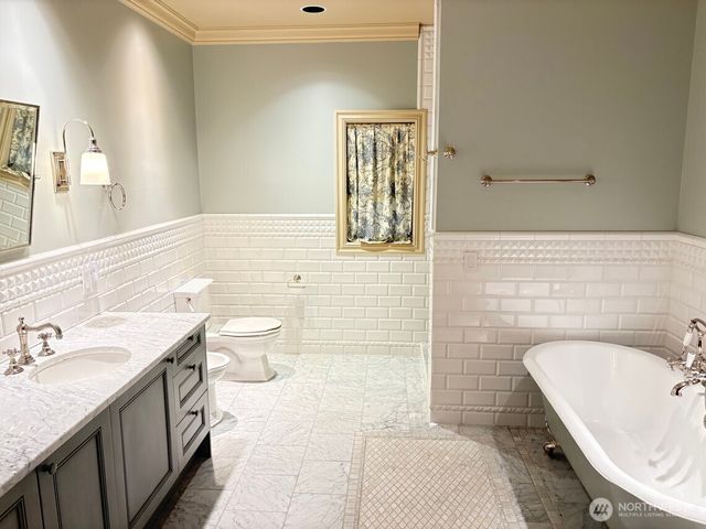 3307 NE 7th Street, Renton, WA 98056