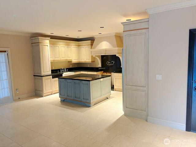 3307 NE 7th Street, Renton, WA 98056